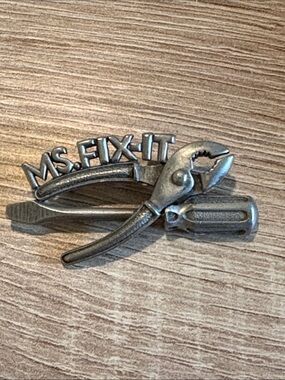 Cookie Lee Miss fix it brooch
